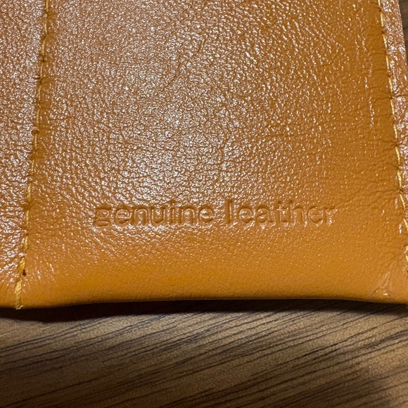 Marina B leather jewelry holder - possibly for earrings - Picture 3 of 4